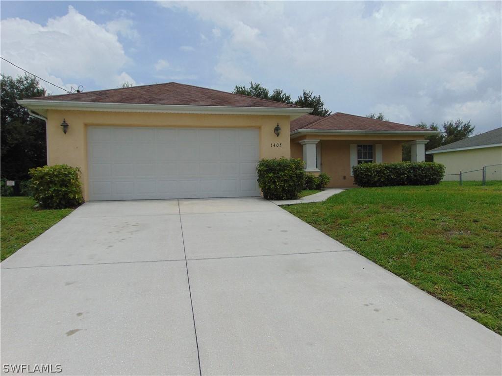 1405 Yvonne Ave., Lehigh Acres, FL 33976