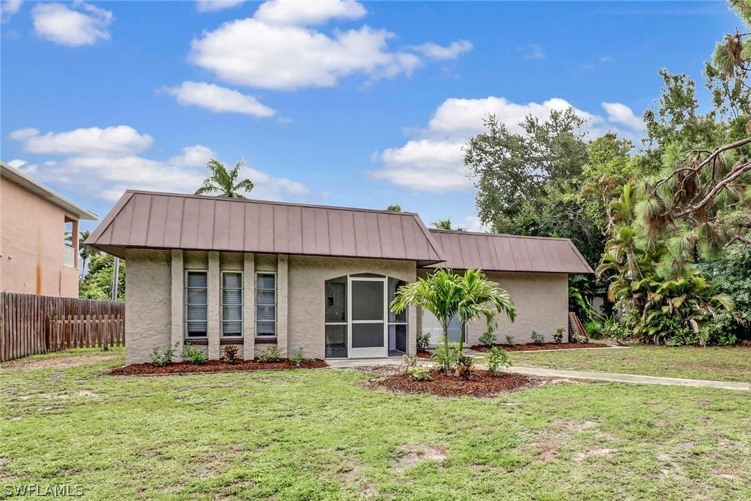 10421 Mcgregor Blvd., Fort Myers, FL 33919
