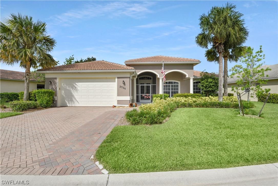 3794 Recreation Ln., Naples, FL 34116