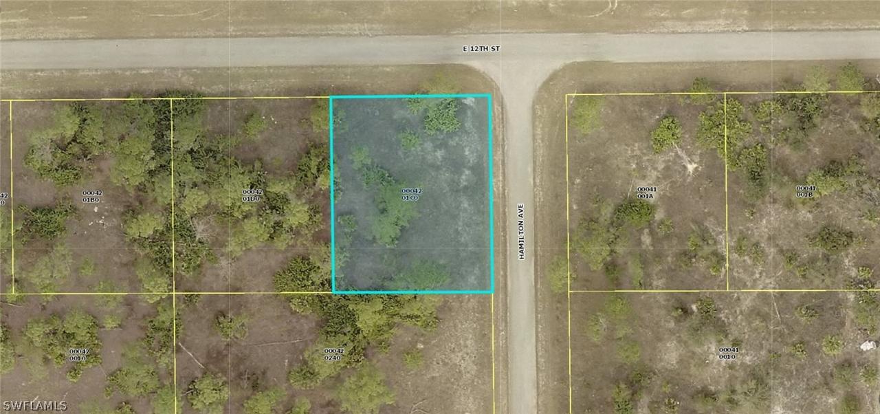2906 E 12th St., Lehigh Acres, FL 33972