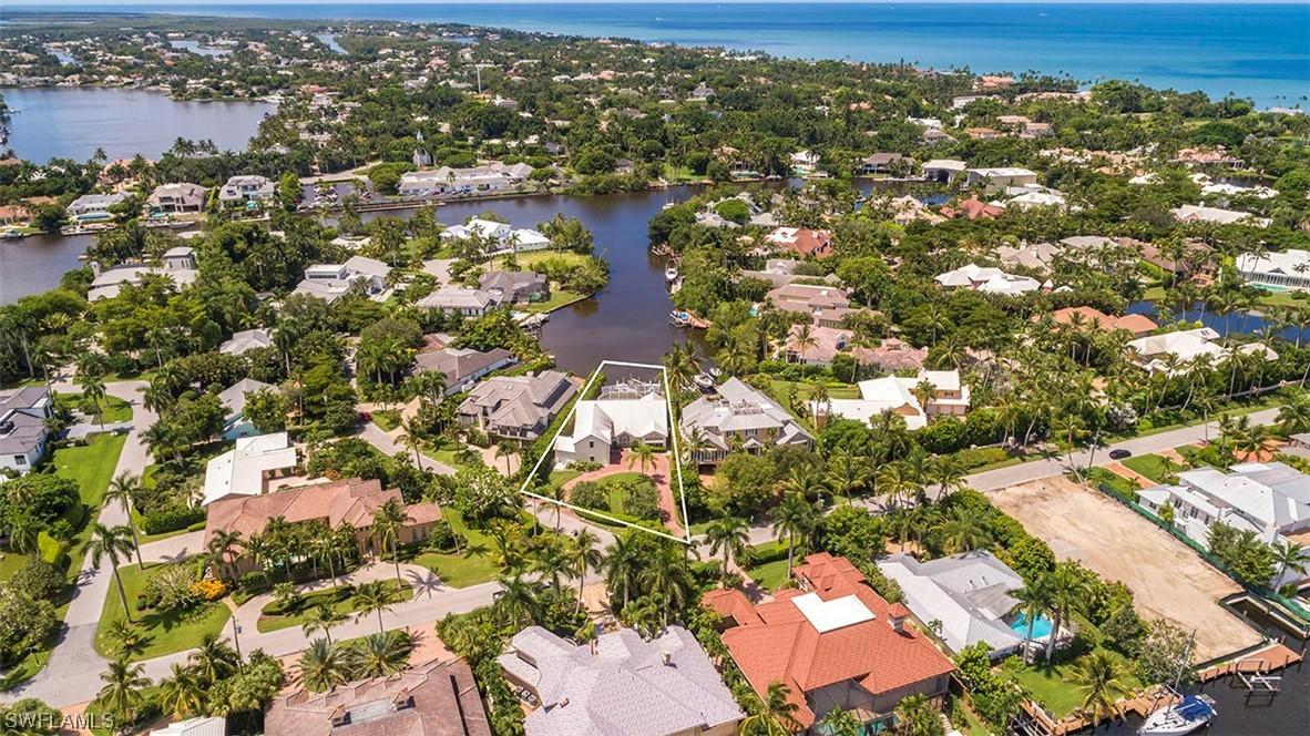 518 21st Ave., Naples, FL 34102