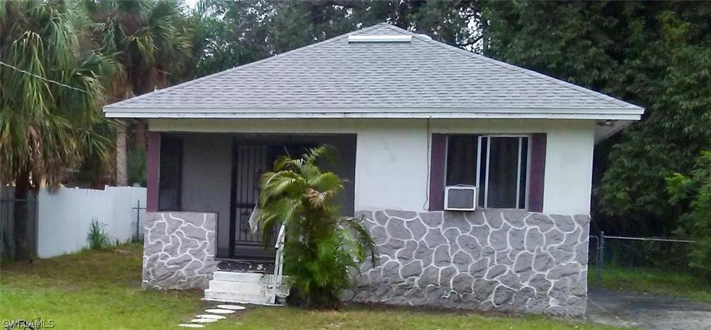 3218 C St., Fort Myers, FL 33916