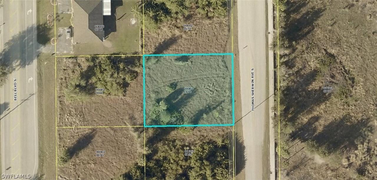 688 Thomas Sherwin Ave., Lehigh Acres, FL 33974