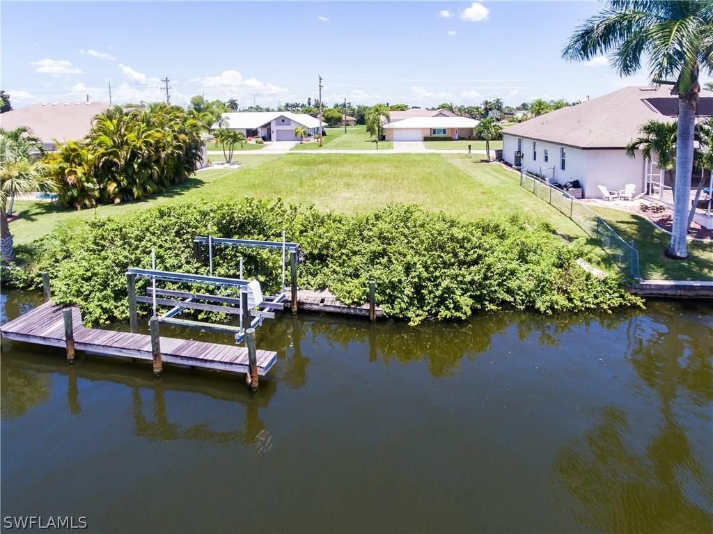 122 SE 40th St., Cape Coral, FL 33904