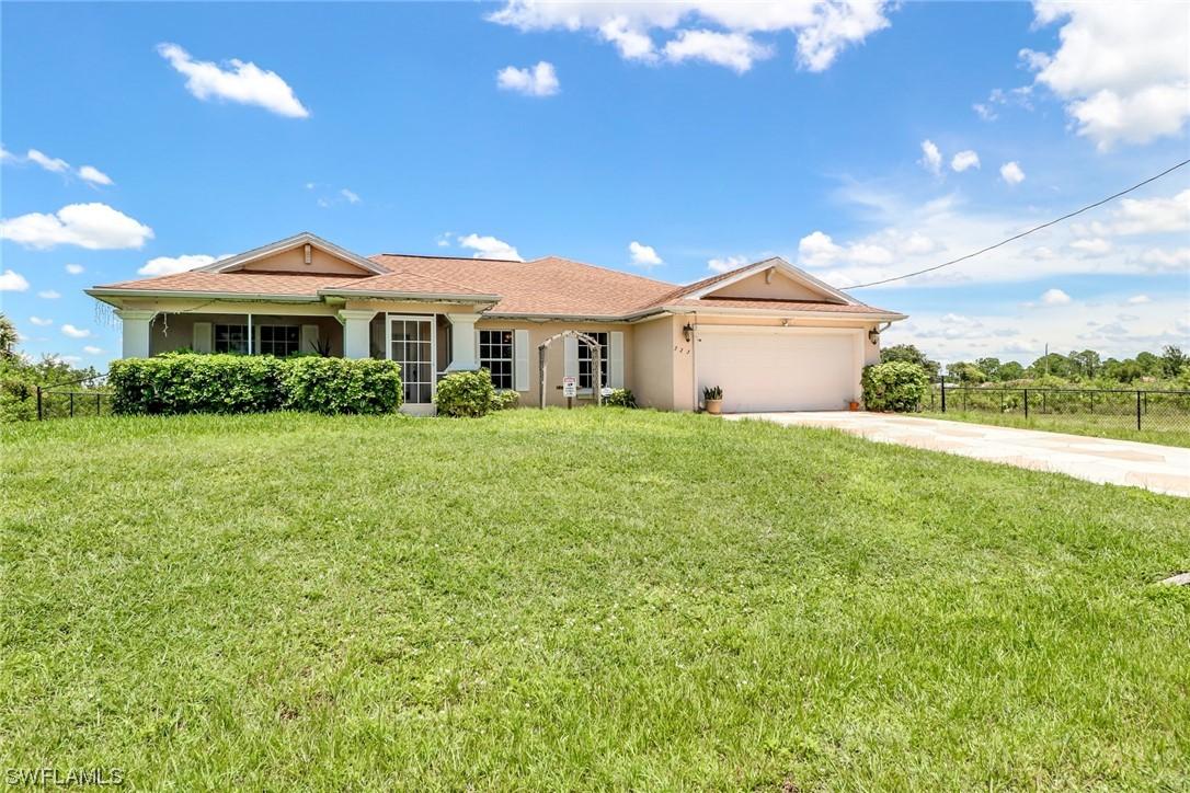 723 Chambers St., Lehigh Acres, FL 33974
