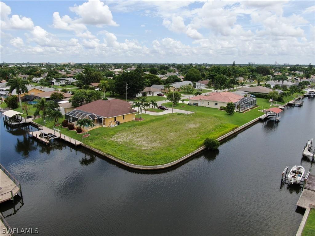 1524 SE 11th Pl., Cape Coral, FL 33990