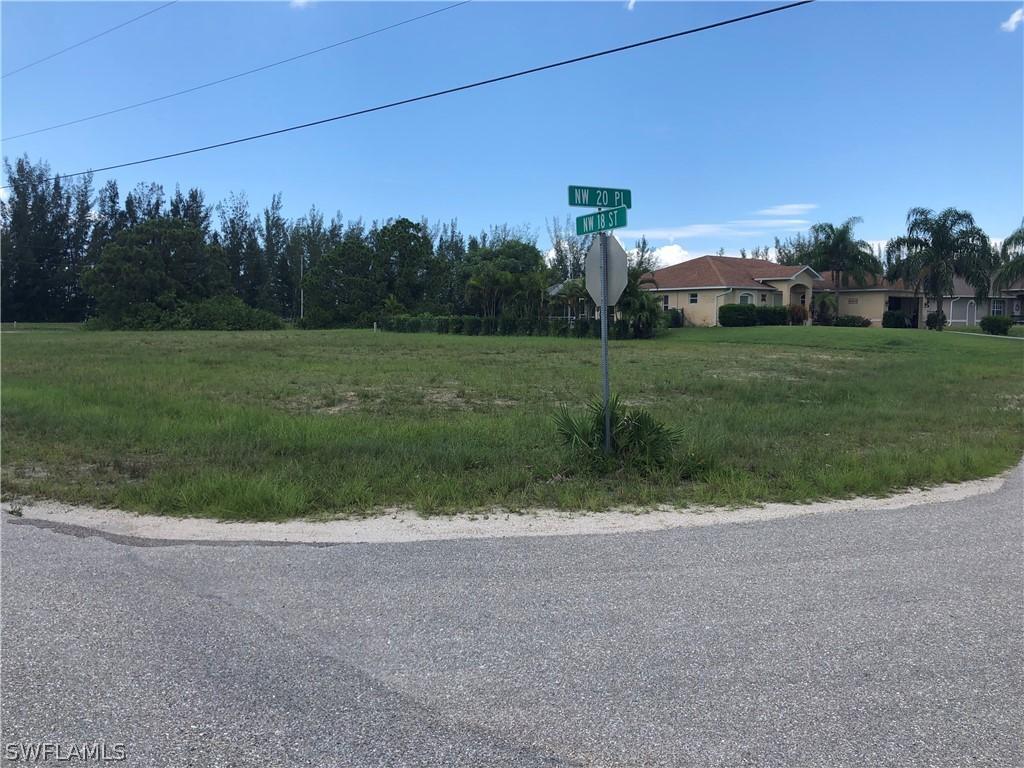 1800 NW 20th Pl., Cape Coral, FL 33993