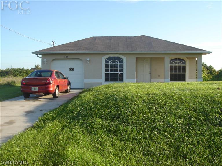 829 Wolverine St., Lehigh Acres, FL 33974