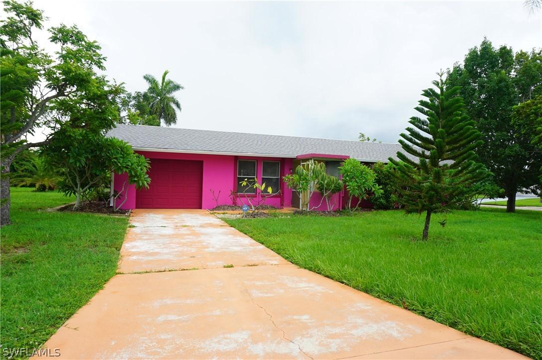 927 SE 31st St., Cape Coral, FL 33904