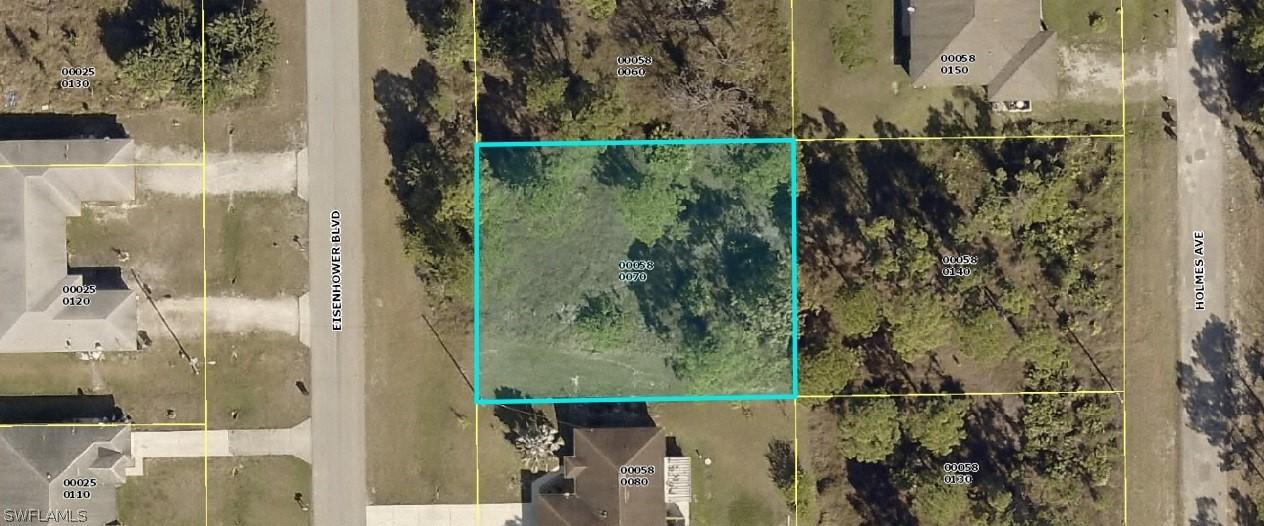 865/867 Eisenhower Blvd., Lehigh Acres, FL 33974