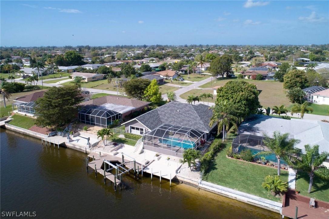 1719 SE 10th Ave., Cape Coral, FL 33990