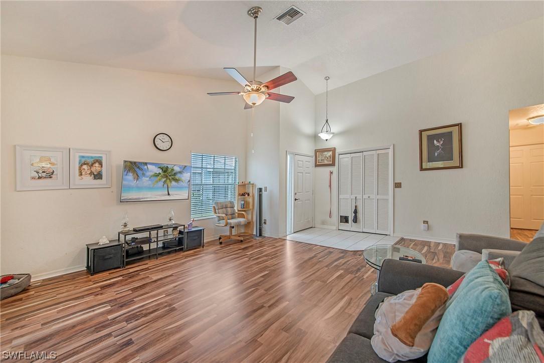 1409 Monarch Cir. #B-3, Naples, FL 34116