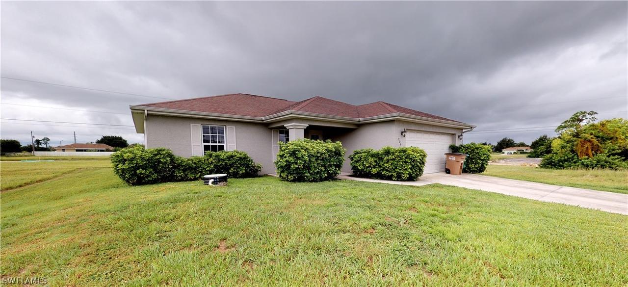 706 NW 1st Ln., Cape Coral, FL 33993