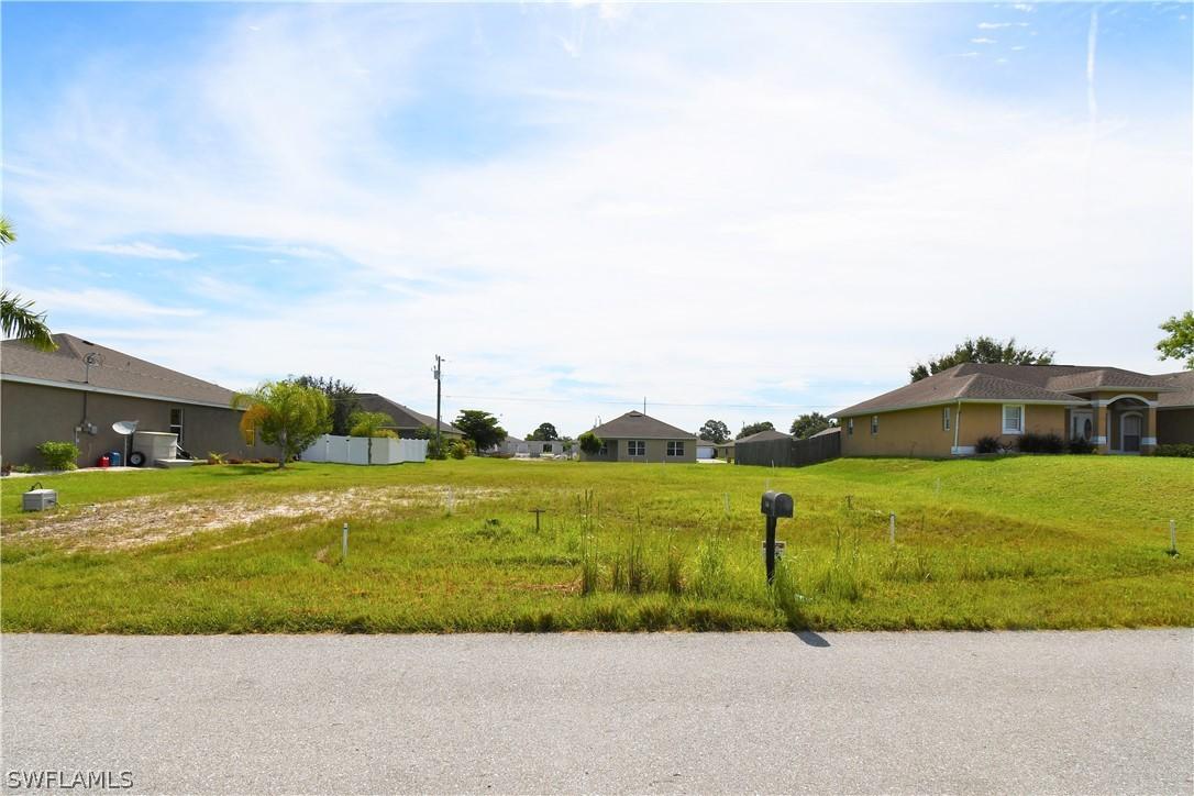 1719 SW 1st Pl., Cape Coral, FL 33991