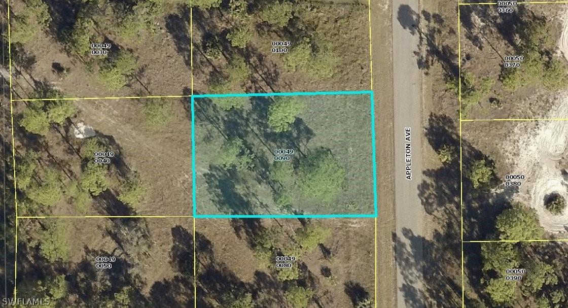 818 Appleton Ave., Lehigh Acres, FL 33974