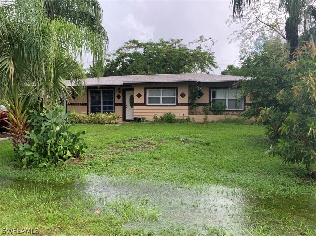 907 Bougainvillea Rd., Lehigh Acres, FL 33936