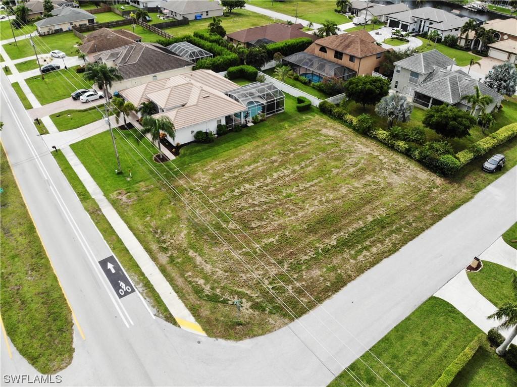 2214 Cape Coral Pkwy., Cape Coral, FL 33914
