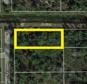 324 Wells Ave., Lehigh Acres, FL 33936