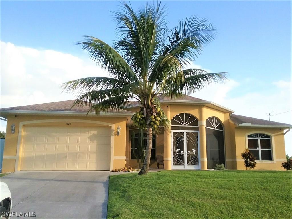 3702 NW 41st Ln., Cape Coral, FL 33993