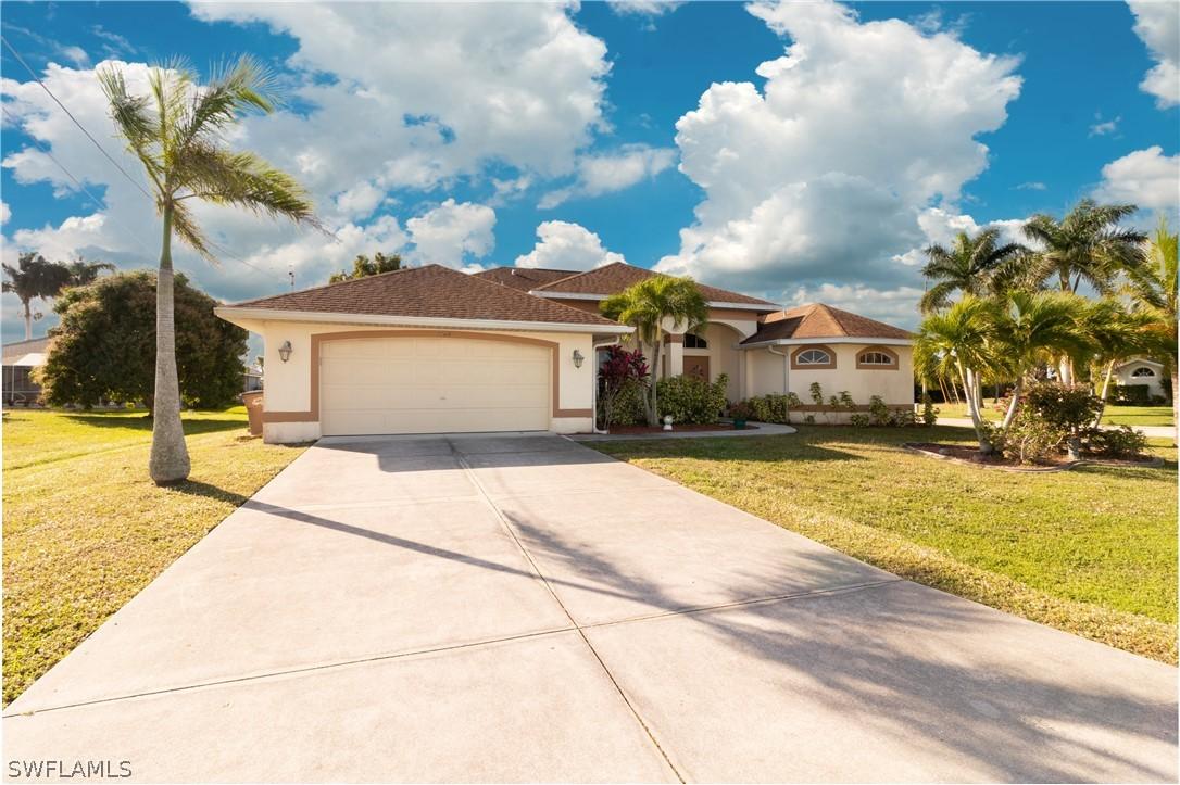2608 Miracle Pky, Cape Coral, FL 33914