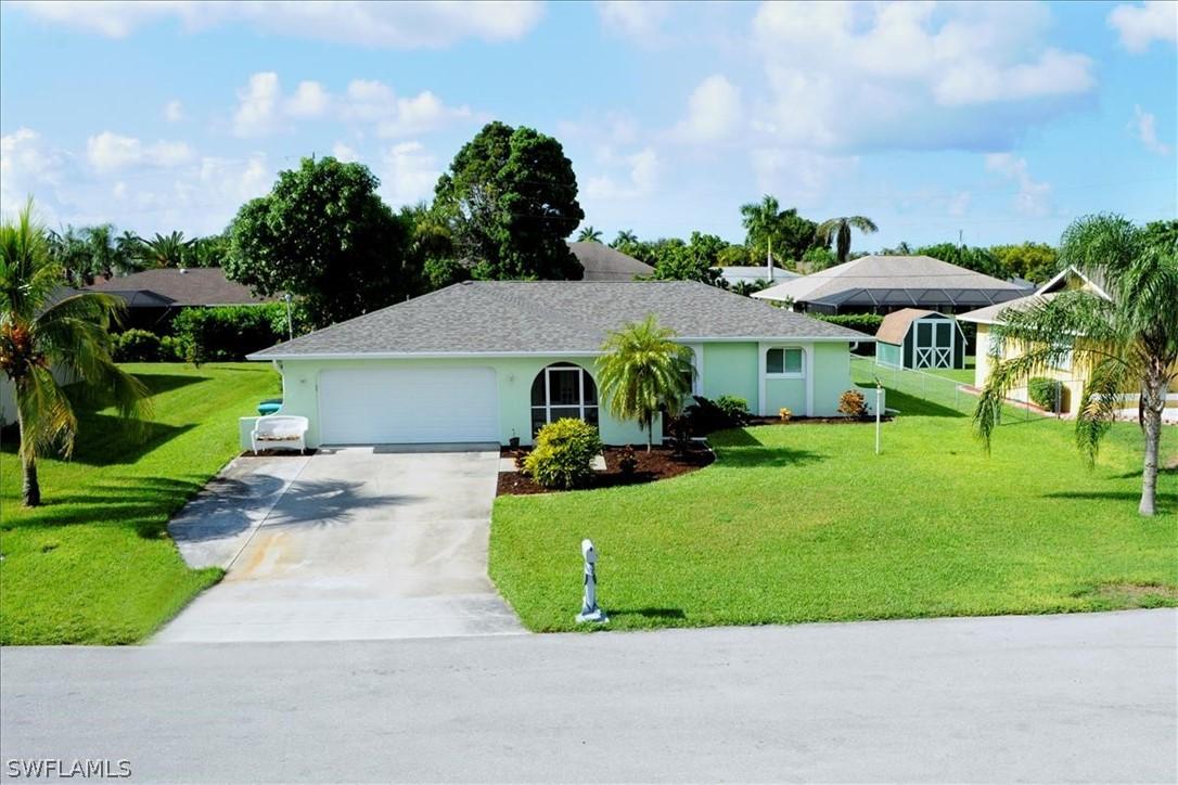 418 SW 43rd Ln., Cape Coral, FL 33914