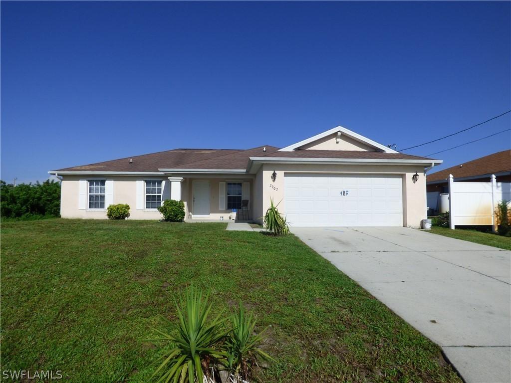 2902 Alan Ave., Lehigh Acres, FL 33976