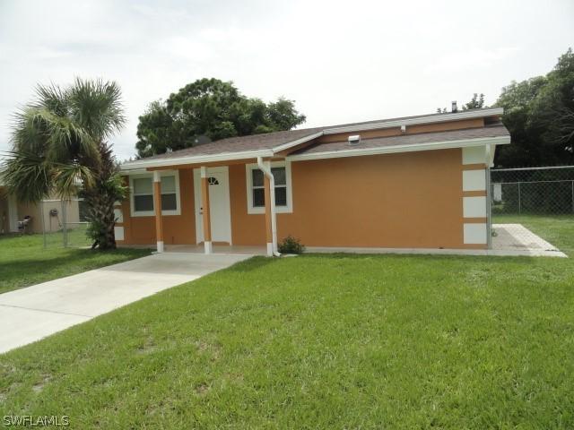 420 Canyon Dr., Lehigh Acres, FL 33936