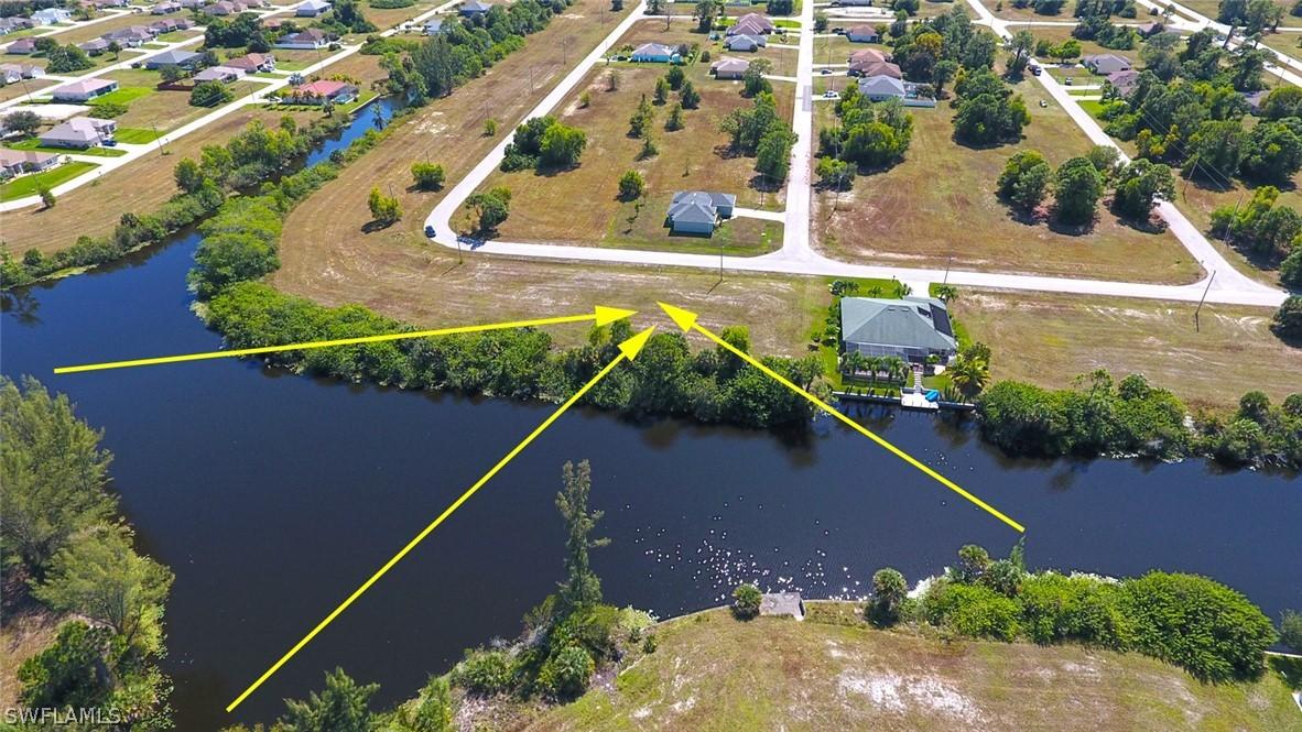 2033 NE 42nd St., Cape Coral, FL 33909