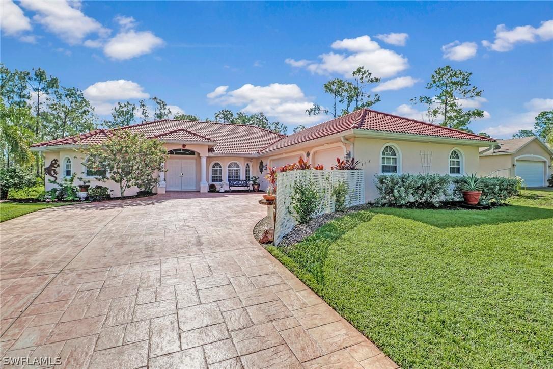 118 Truman Ave., Lehigh Acres, FL 33936
