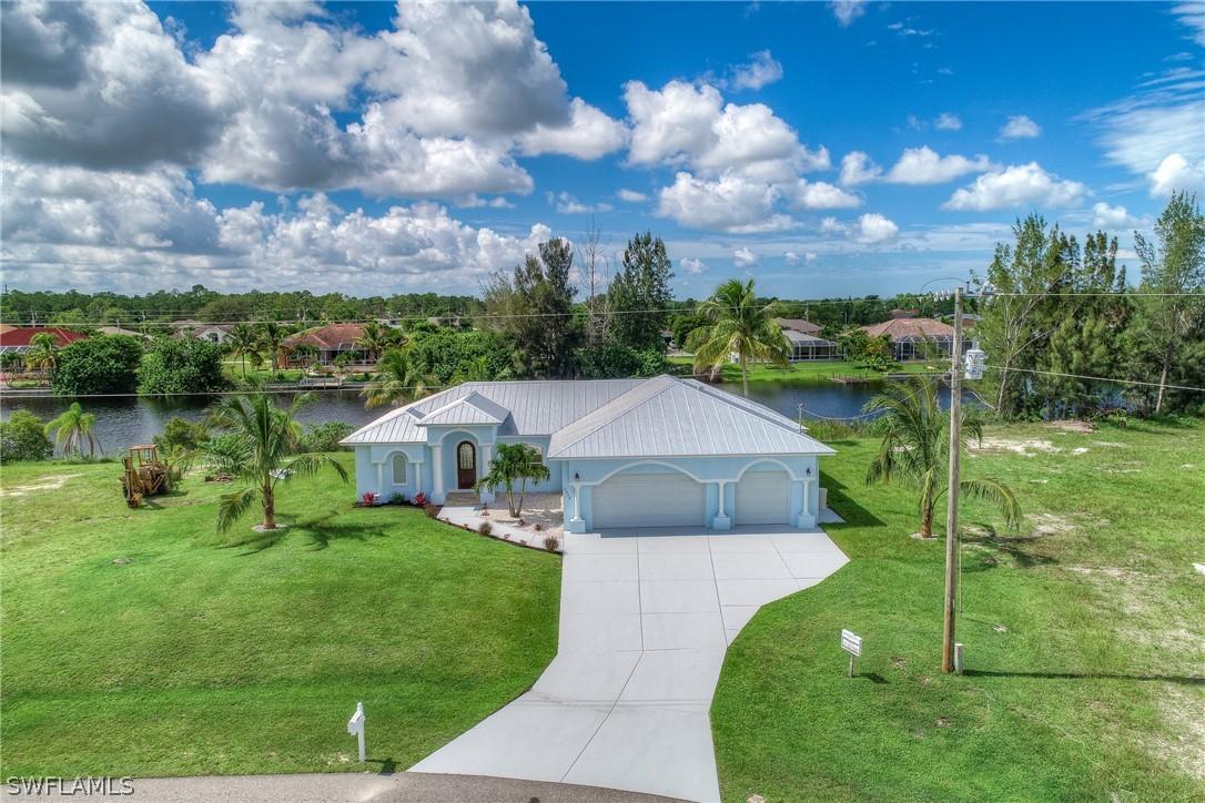 2528 NW 25th Ter., Cape Coral, FL 33993