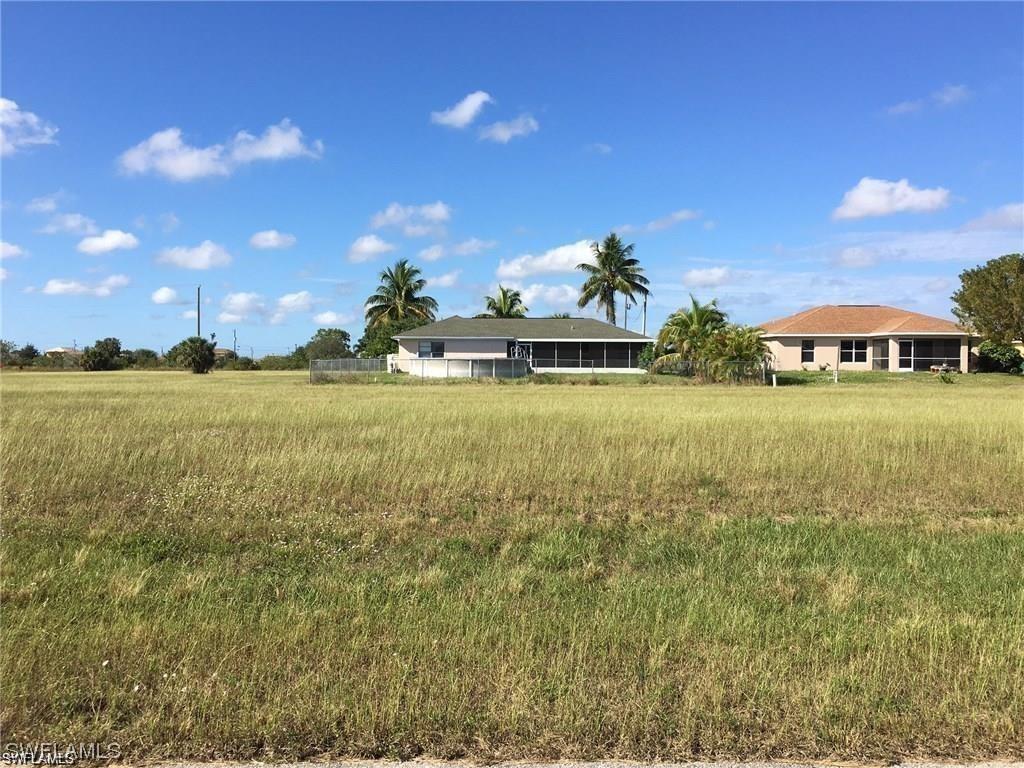1210 NE 6th Pl., Cape Coral, FL 33909