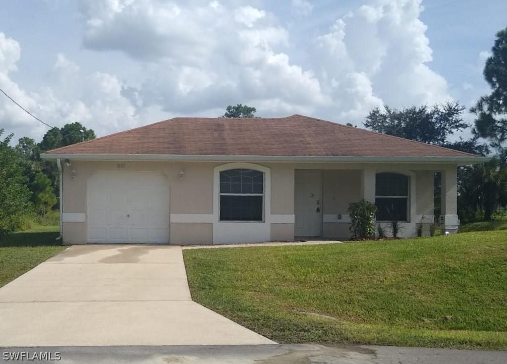 1921 Dixie Way, Lehigh Acres, FL 33972
