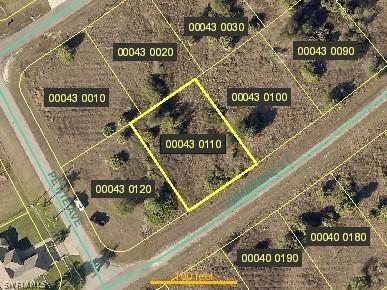 313 Pembroke St., Lehigh Acres, FL 33974