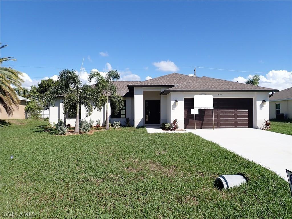 627 SW 9th Ct., Cape Coral, FL 33991