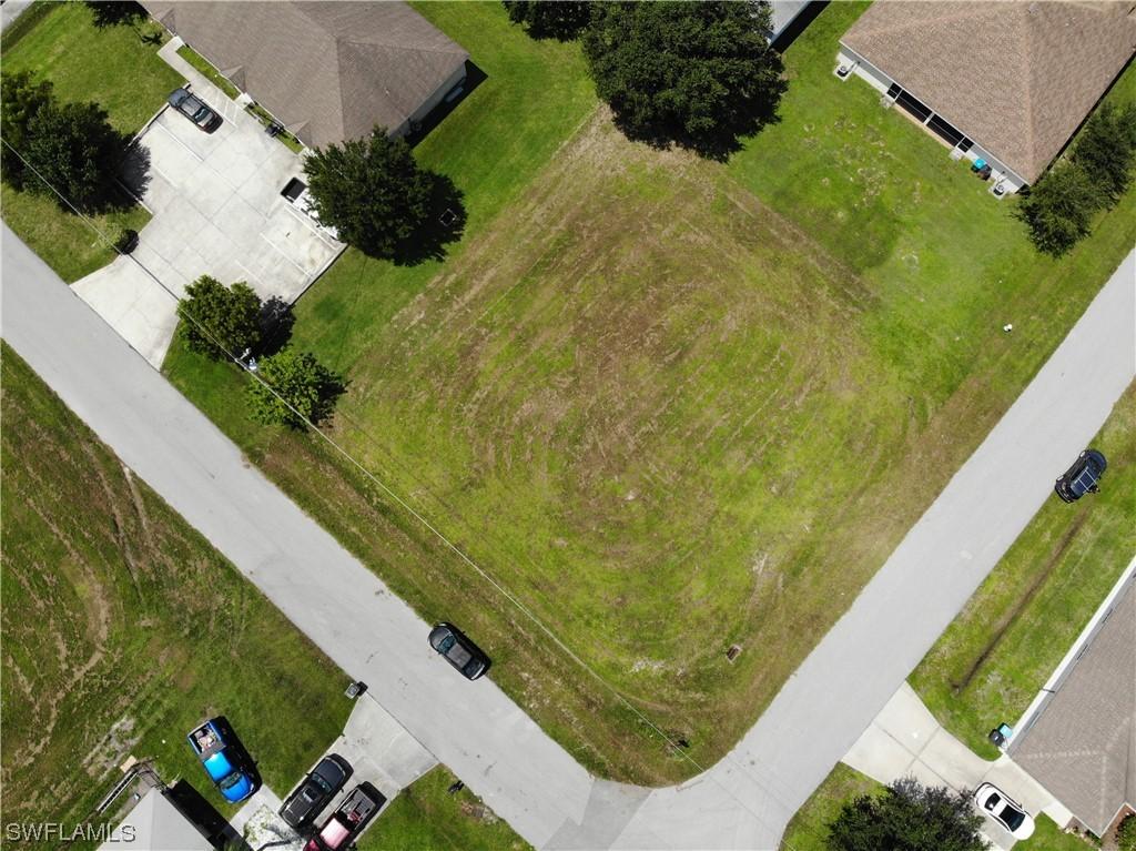 528 SE 5th Pl., Cape Coral, FL 33990