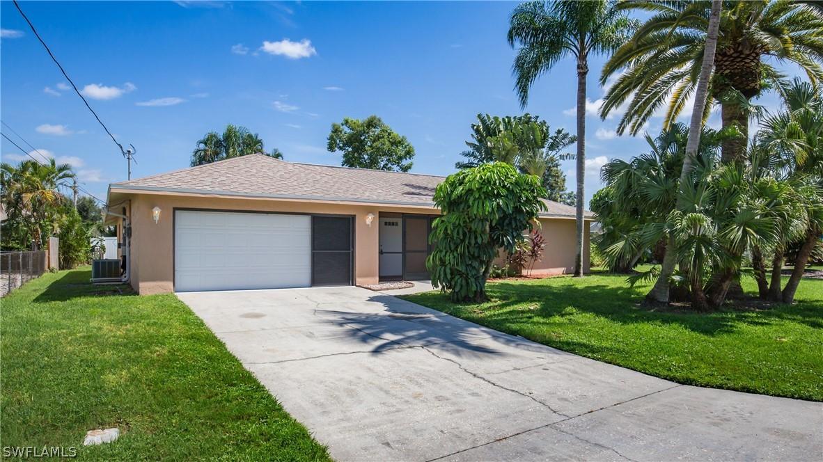2121 SE 10th Ter., Cape Coral, FL 33990