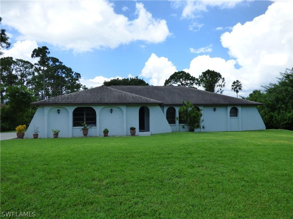 103 Jackson Ave., Lehigh Acres, FL 33936