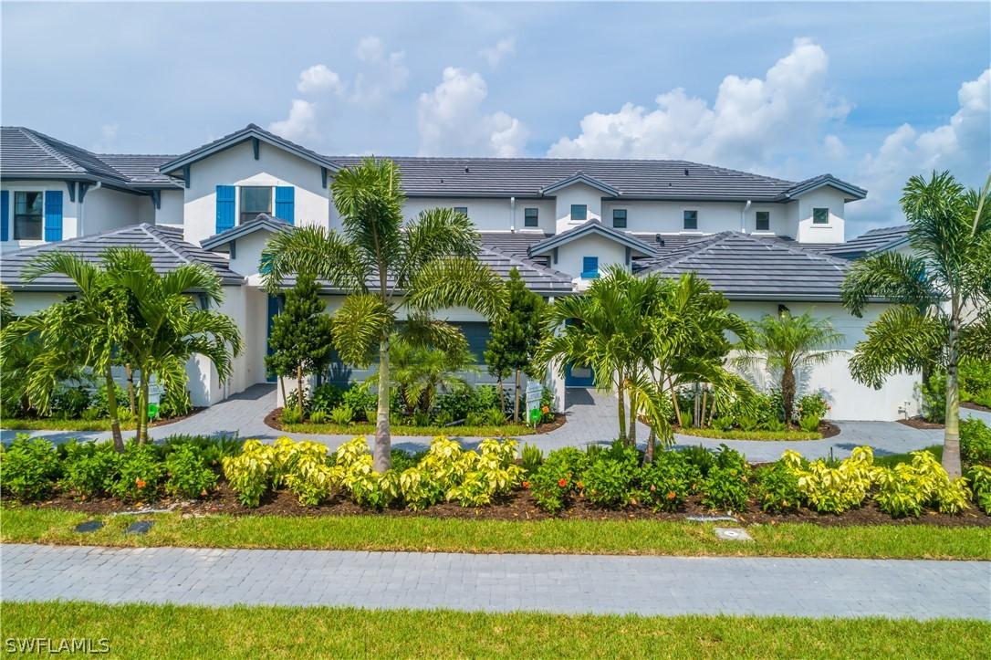 7360 Rockefeller Dr., Naples, FL 34119