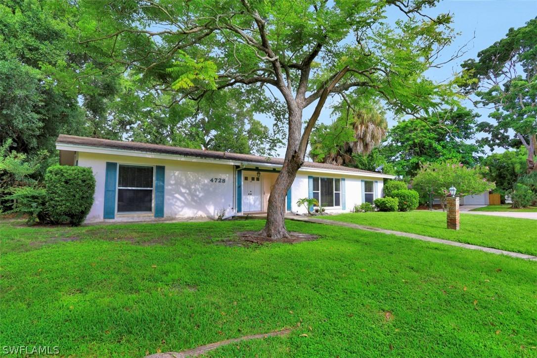4728 Santa Del Rae Ave., Fort Myers, FL 33901