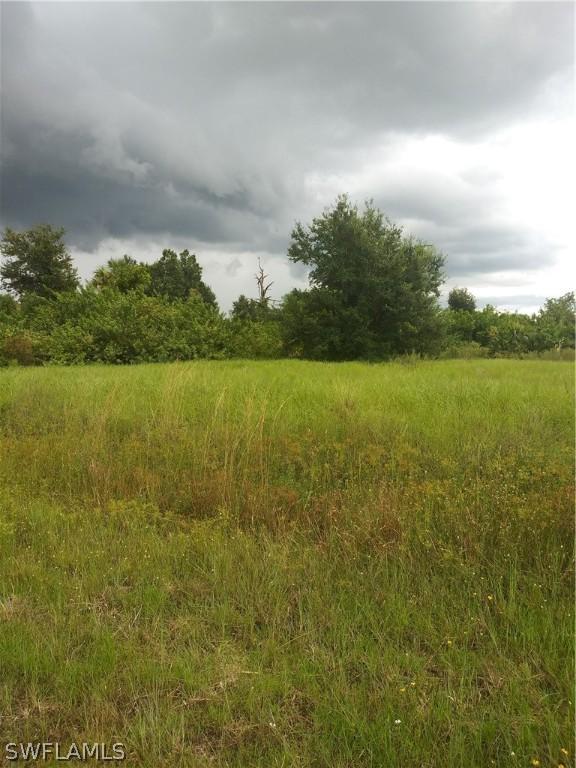 425 Rajah St., Lehigh Acres, FL 33974