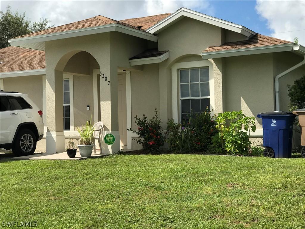 5205/5207 24th St., Lehigh Acres, FL 33973
