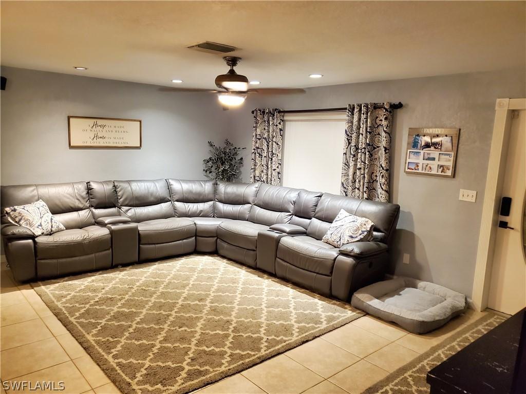 510 NE 15th Pl., Cape Coral, FL 33909