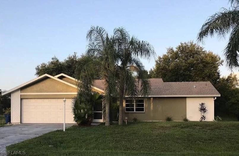 608 Calvin Ave., Lehigh Acres, FL 33972