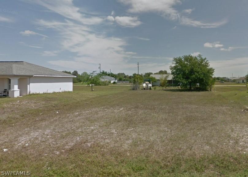 2515 NE 6th Pl., Cape Coral, FL 33909