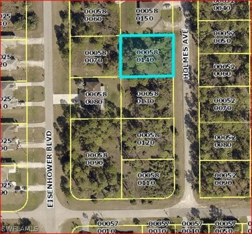 864/866 Holmes Ave., Lehigh Acres, FL 33974