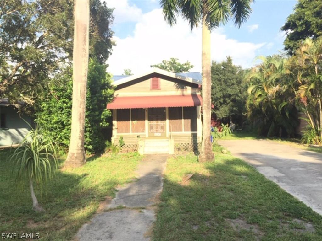 2247 Altamont Ave., Fort Myers, FL 33901