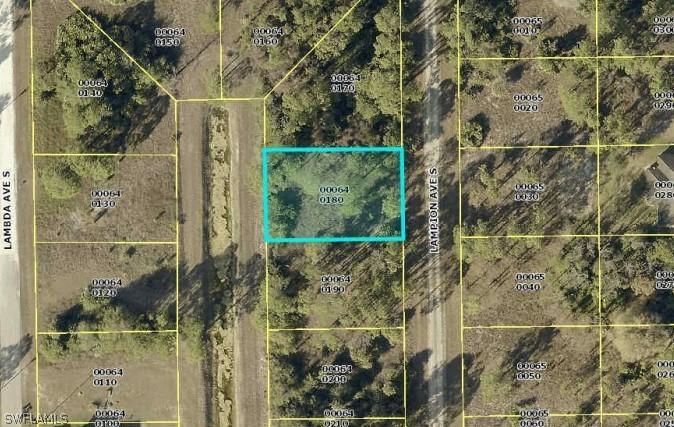 420 Lampion Ave., Lehigh Acres, FL 33974