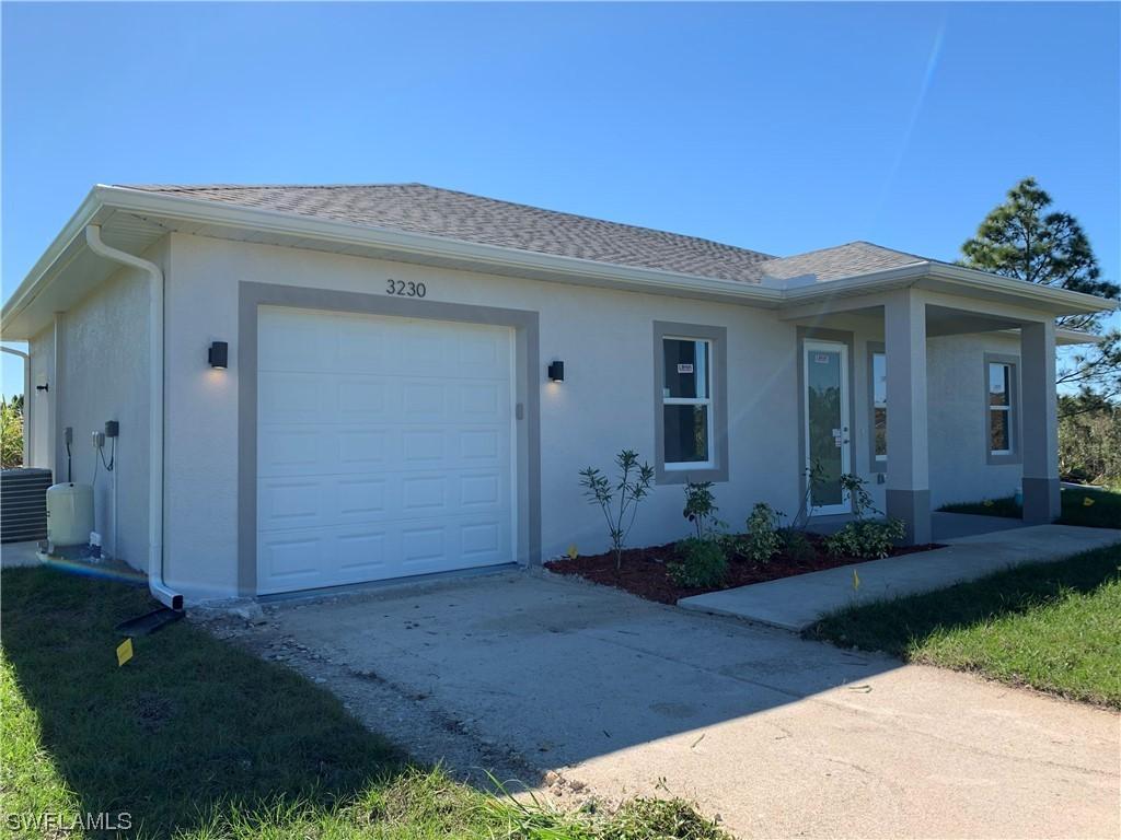 3821 43rd Ave., Naples, FL 34120