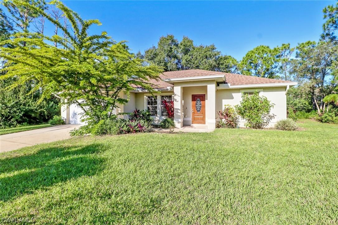 166 Aurora Ave., Lehigh Acres, FL 33974