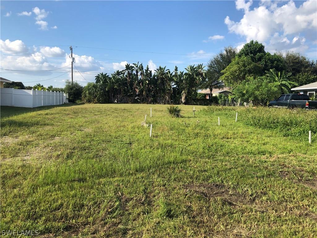 611 SE 26th Ter., Cape Coral, FL 33904